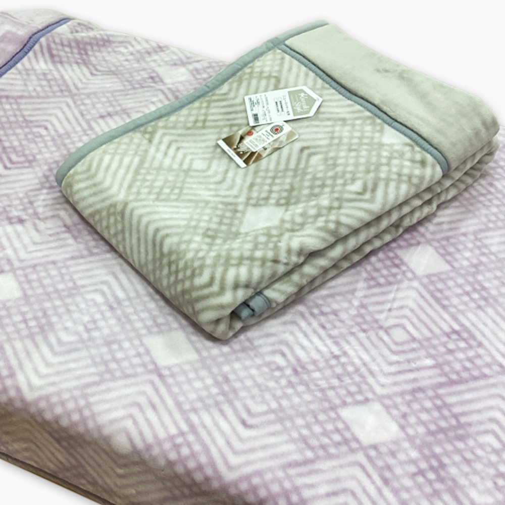 吸湿発熱繊維＆静電気防止糸使用の毛布「西川くらしスタイル」